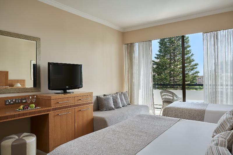 Atlantica Oasis Hotel - Oda