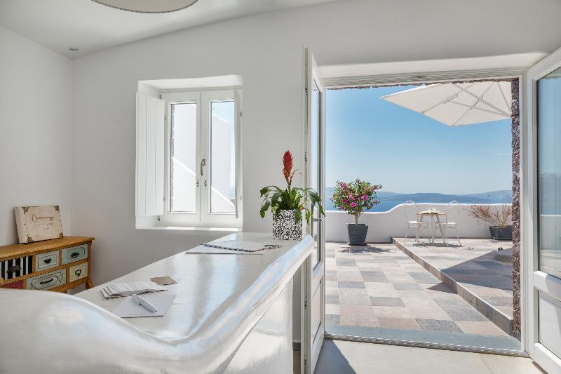 Secret Legend Suites - Lobi