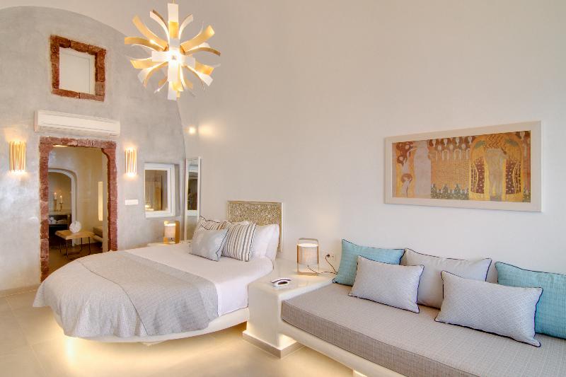Secret Legend Suites - Oda