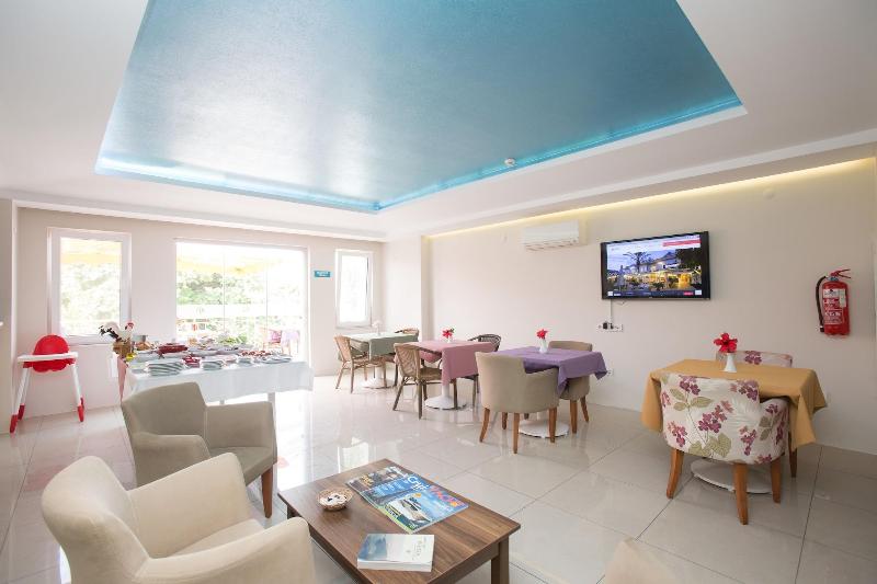Dedeminn Marina Hotel - Lobi