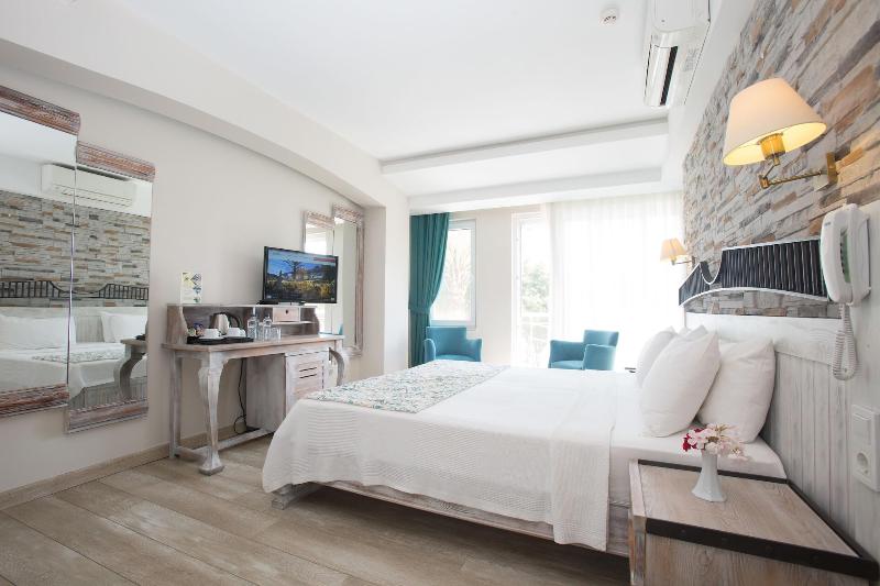 Dedeminn Marina Hotel - Oda