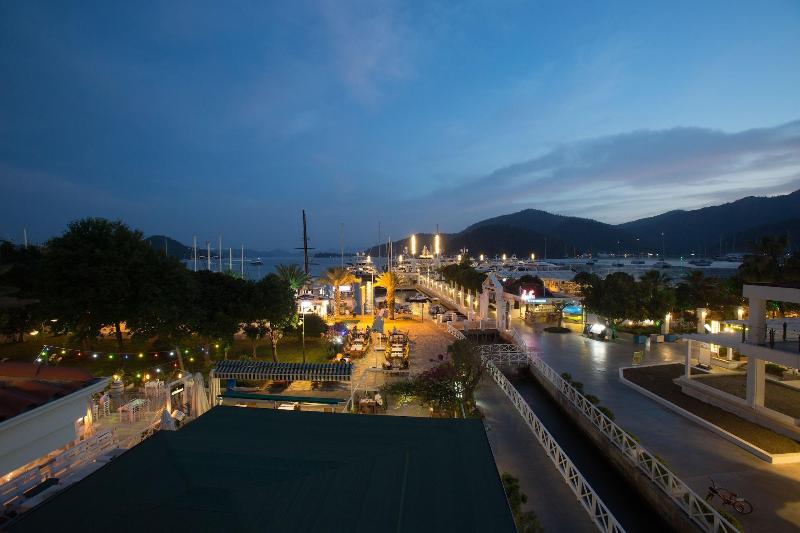 Dedeminn Marina Hotel - Oda