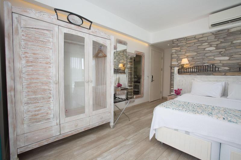 Dedeminn Marina Hotel - Oda