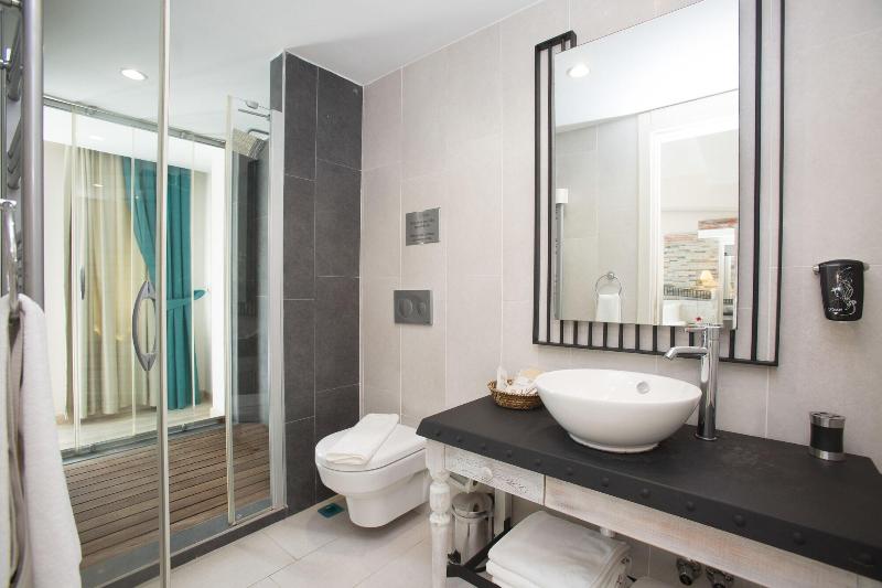 Dedeminn Marina Hotel - Oda