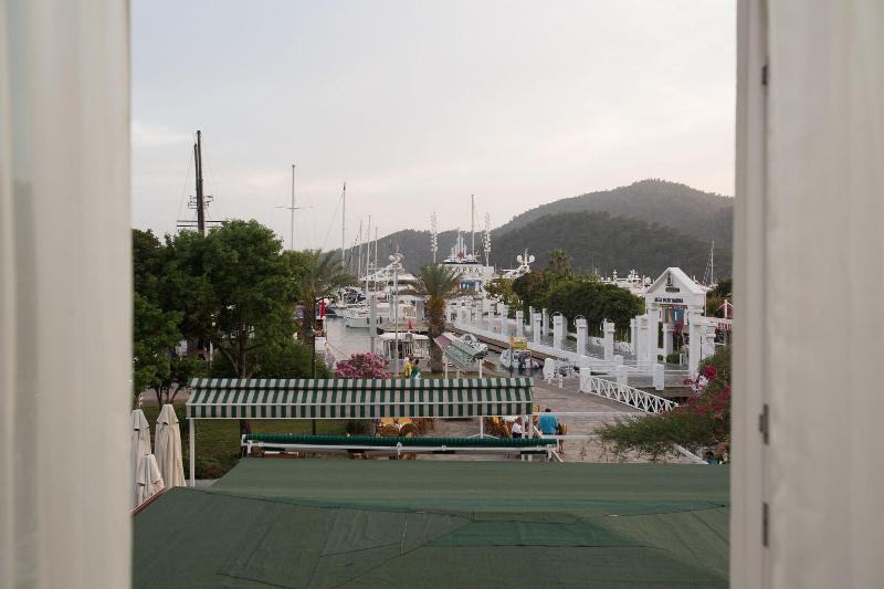 Dedeminn Marina Hotel - Oda