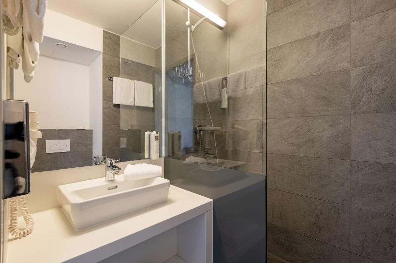 HWest Hotel Hall - Oda