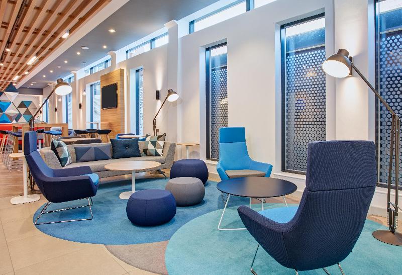 Holiday Inn Express London Ealing - Lobi