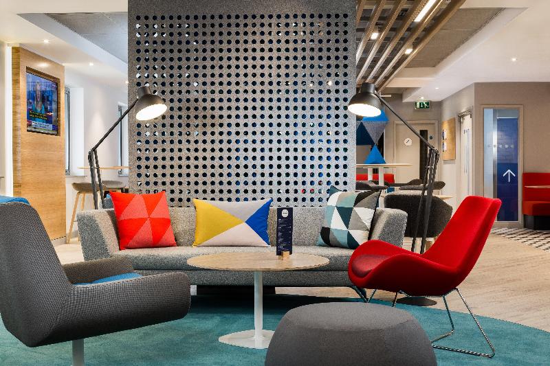 Holiday Inn Express London Ealing - Lobi