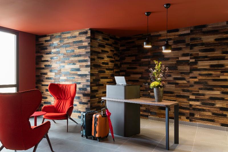 Okko Hotels Paris Rueil-Malmaison - Lobi