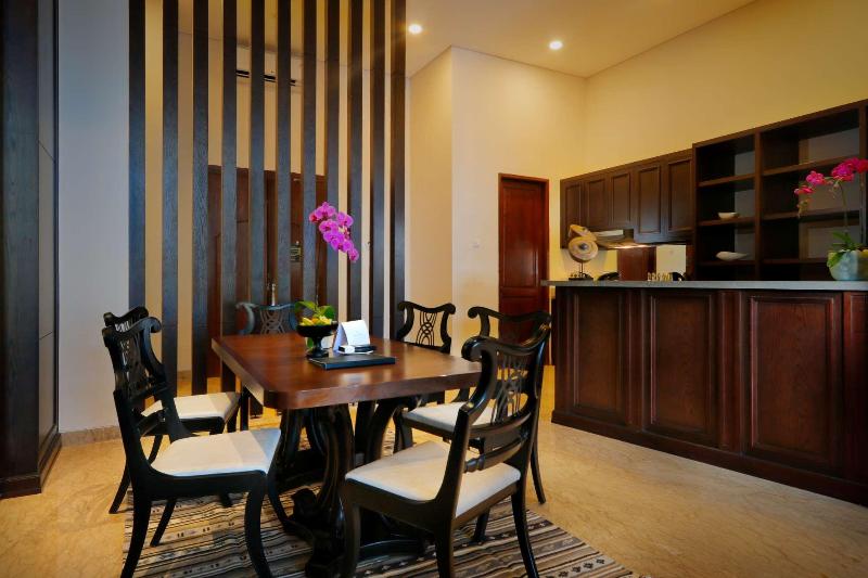 Royal Tulip Springhill Resort Jimbaran - Oda