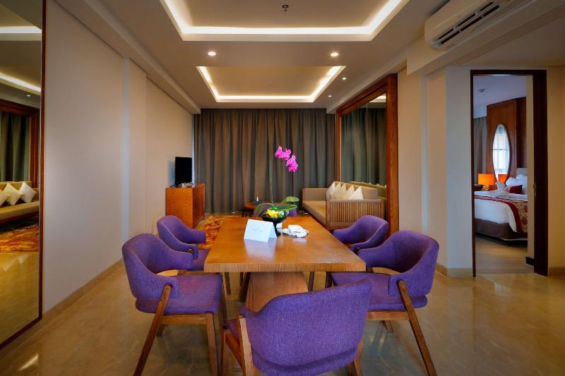Royal Tulip Springhill Resort Jimbaran - Oda