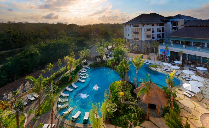 Royal Tulip Springhill Resort Jimbaran - Havuz