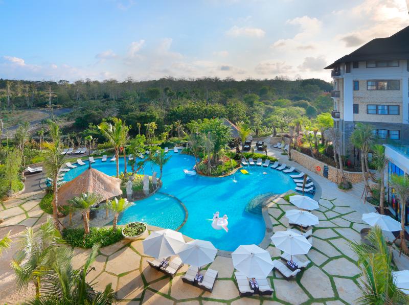 Royal Tulip Springhill Resort Jimbaran - Havuz