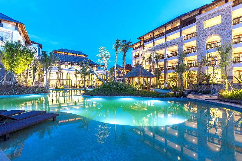 Royal Tulip Springhill Resort Jimbaran - Havuz