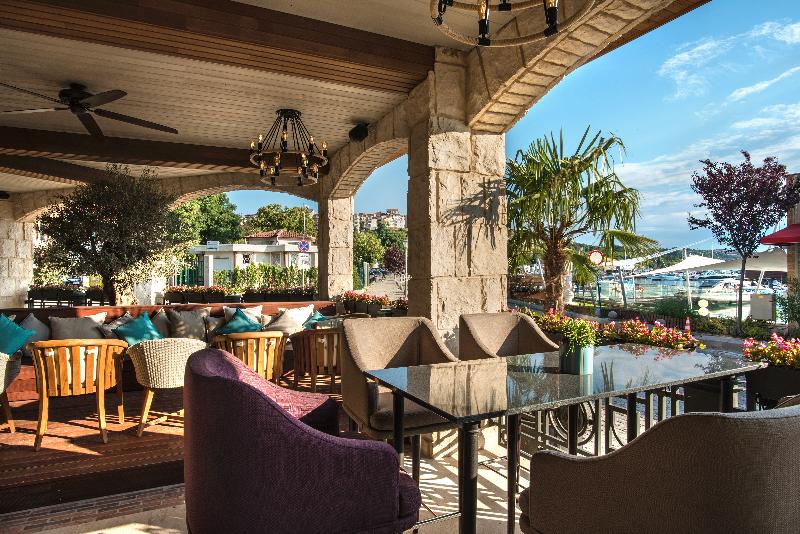 Blu Bay Boutique Hotel - Teras