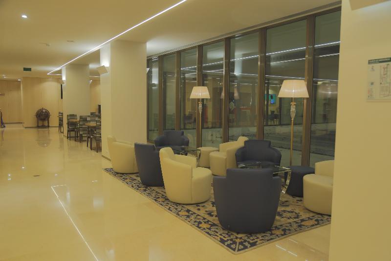 Sea Porto Hotel - Lobi