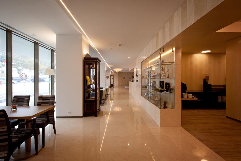 Sea Porto Hotel - Lobi