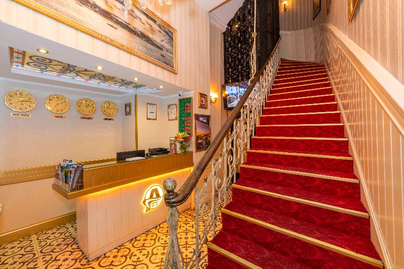 Alpek Hotel - Lobi