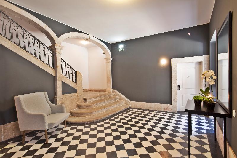 Lisbon Five Stars Apartments Combro 7 - Lobi