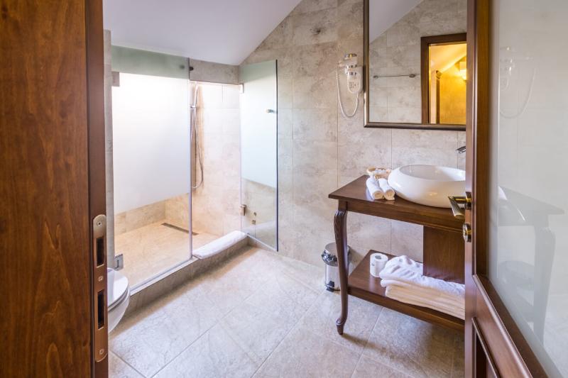 Noblesse Boutique Resort - Oda