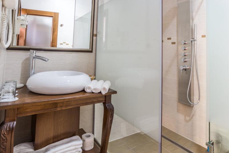 Noblesse Boutique Resort - Oda