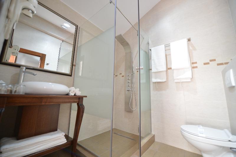 Noblesse Boutique Resort - Oda