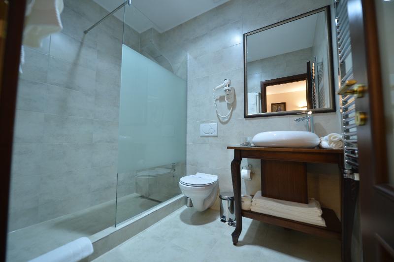 Noblesse Boutique Resort - Oda