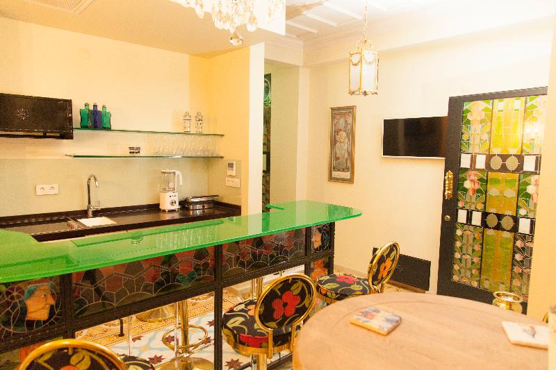 Villa Pera Suite Hotel - Lobi