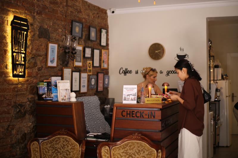 New Pera Hotel - Lobi