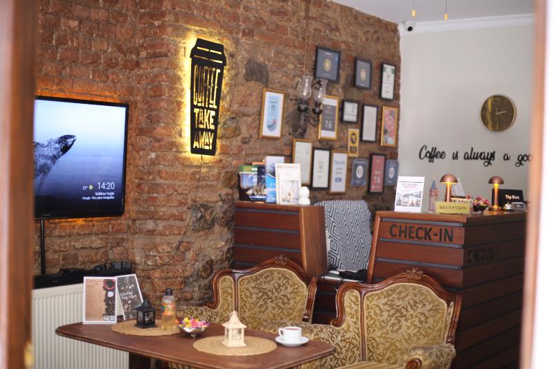 New Pera Hotel - Lobi