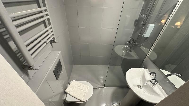 New Pera Hotel - Oda