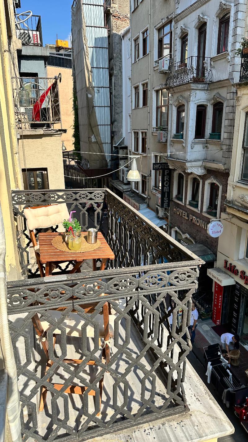New Pera Hotel - Oda