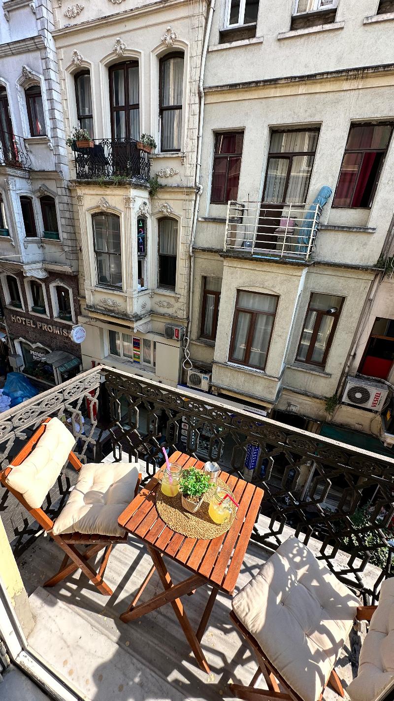 New Pera Hotel - Oda