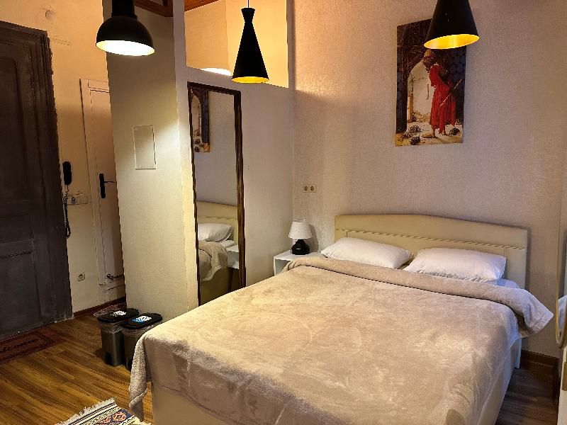 New Pera Hotel - Oda