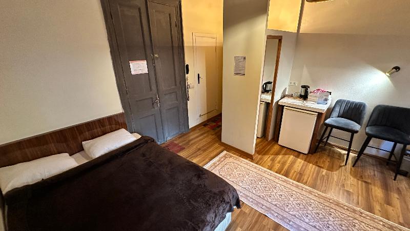 New Pera Hotel - Oda