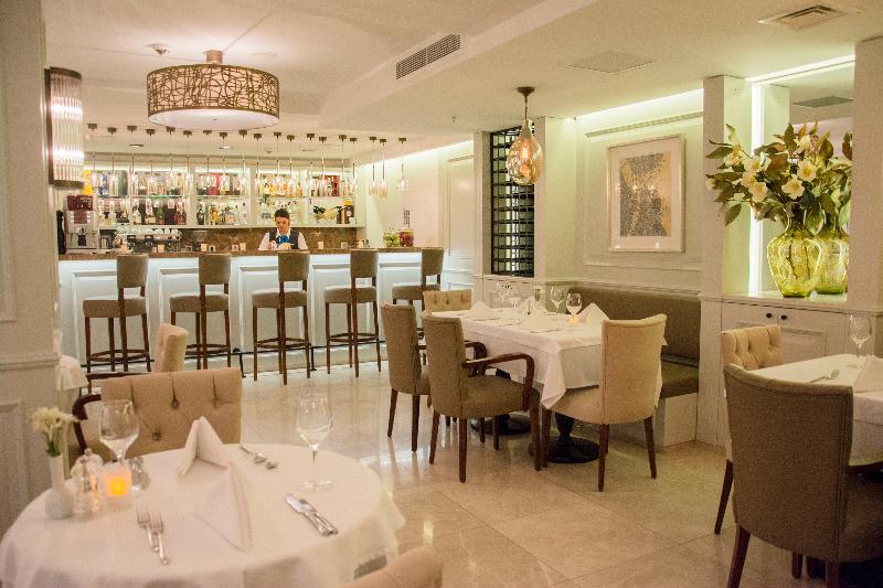 Renata Suites Boutique Hotel - Bar