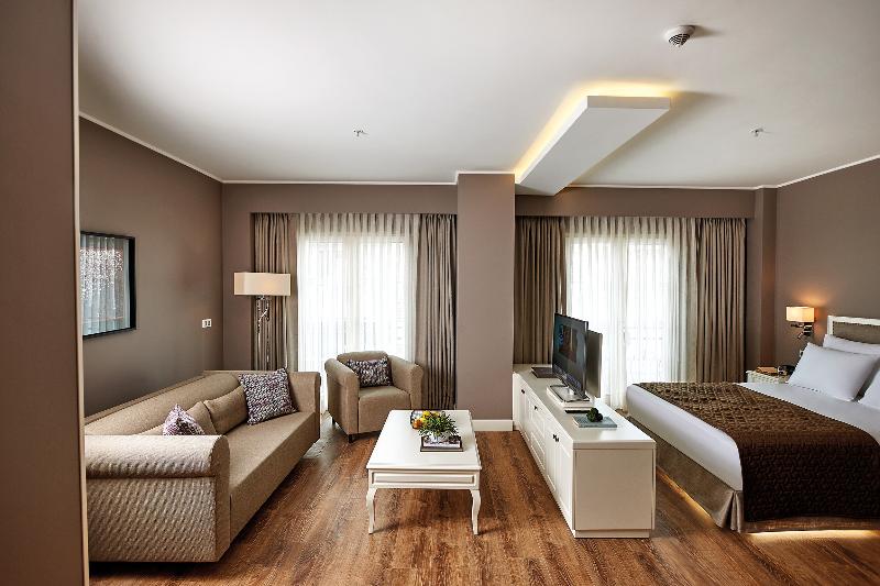 Renata Suites Boutique Hotel - Oda