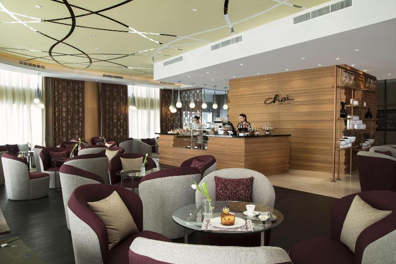 Pearl Rotana Capital Centre - Bar