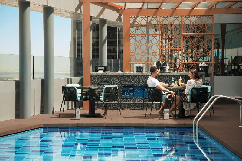 Pearl Rotana Capital Centre - Bar