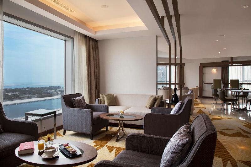 Pearl Rotana Capital Centre - Restoran