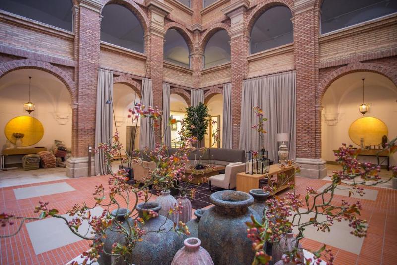 Parador de Lleida - Lobi