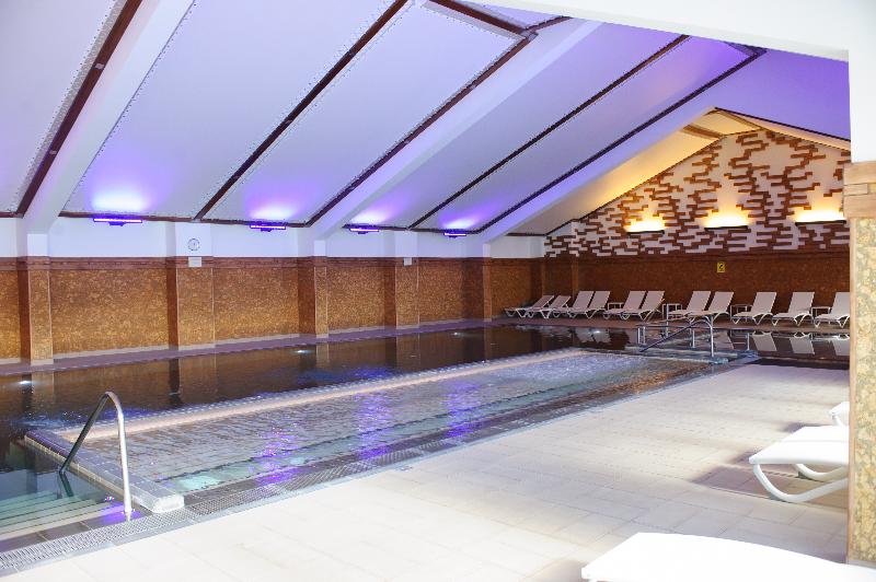 Ruskovets Thermal SPA & Ski Resort - Havuz