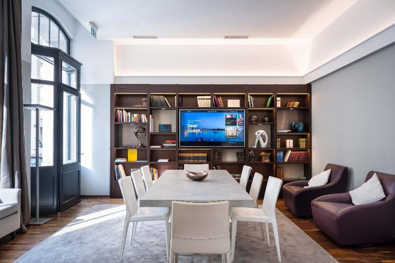 Swiss Luxury Apartments - Lobi