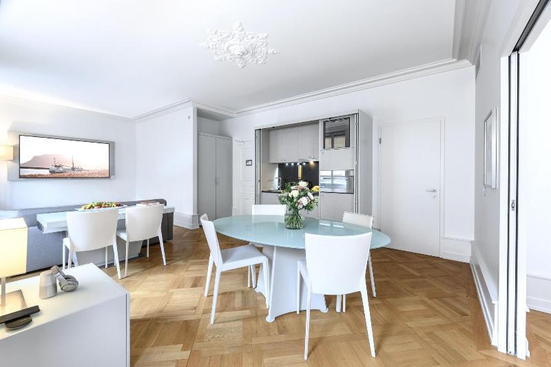 Swiss Luxury Apartments - Oda