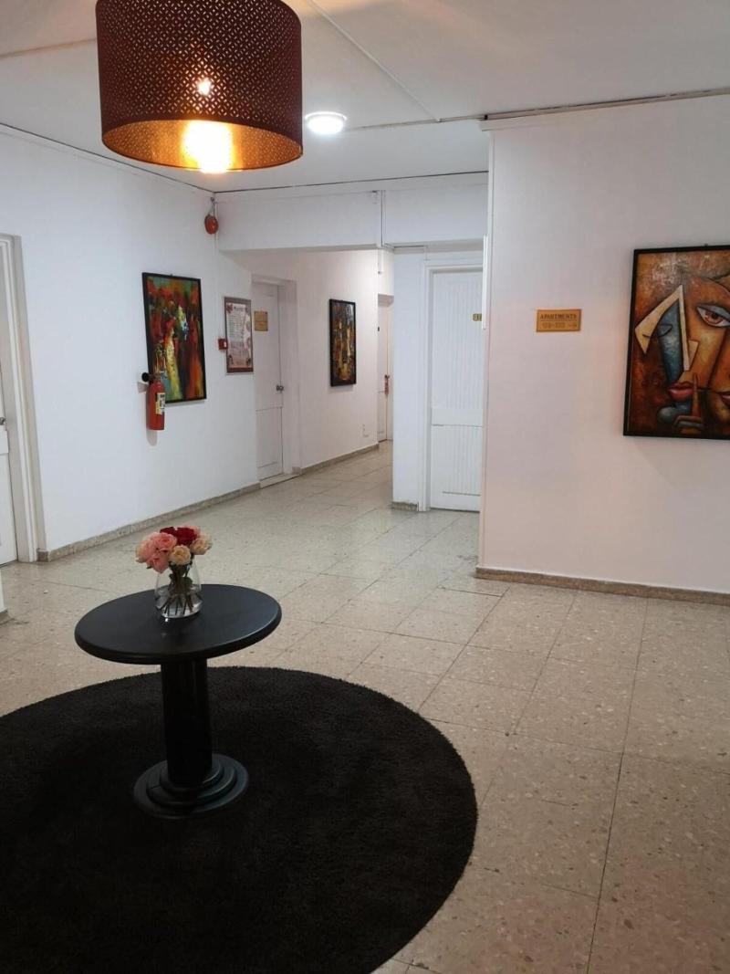 Sun Hall Beach Hotel Apts - Lobi