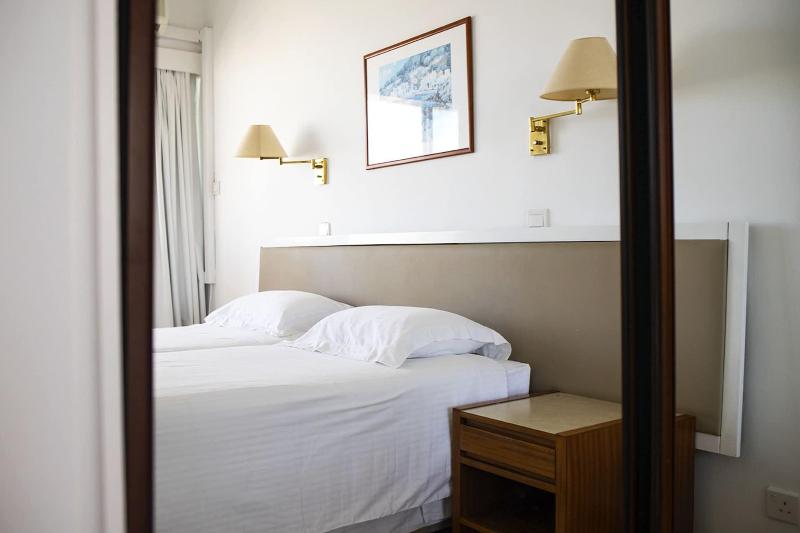 Sun Hall Beach Hotel Apts - Oda