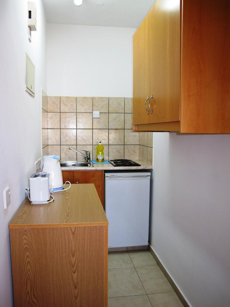 Sun Hall Beach Hotel Apts - Oda