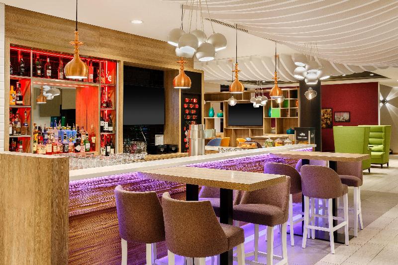 Holiday Inn Dusseldorf City Toulouser All - Bar