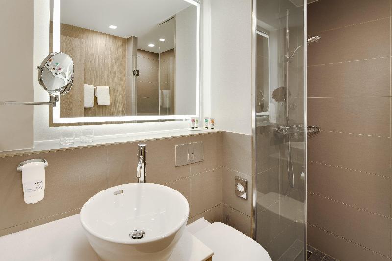 Holiday Inn Dusseldorf City Toulouser All - Oda