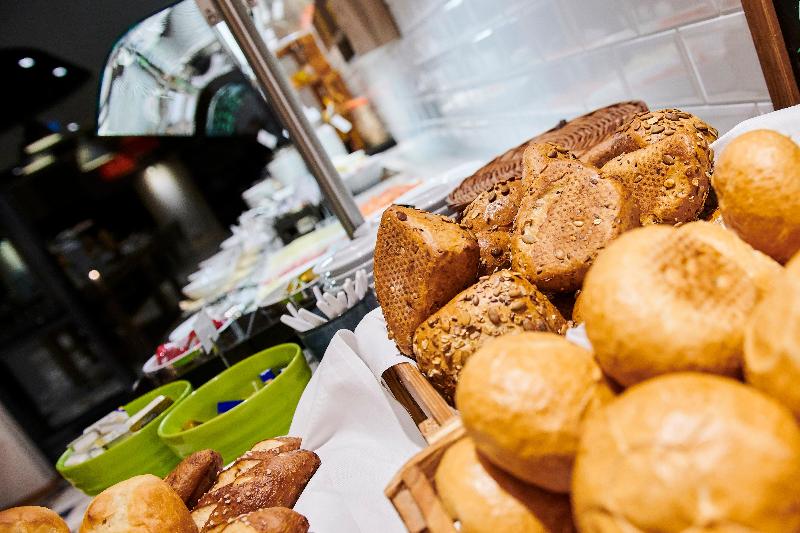 Holiday Inn Dusseldorf City Toulouser All - Restoran